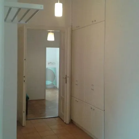 Appartamento Casa Liberty Gutenberg Ter Budapest